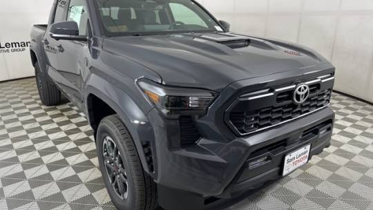 2024 Toyota Tacoma TRD Sport — Pickup Truck — 5,667 mi — Bloomington, IL