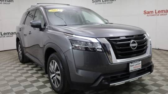 2023 Nissan Pathfinder SL — SUV — 21,700 mi — Bloomington, IL
