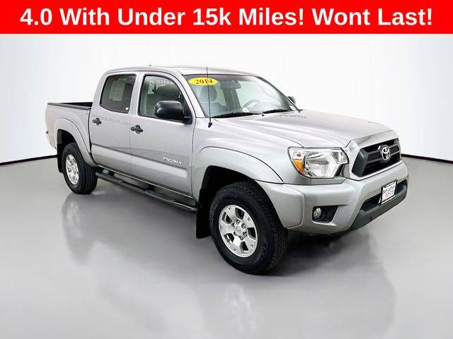 2014 Toyota Tacoma Base — Pickup Truck — 14,302 mi — Bloomington, IL