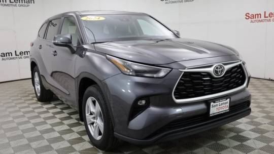 2024 Toyota Highlander LE — SUV — 21,569 mi — Bloomington, IL