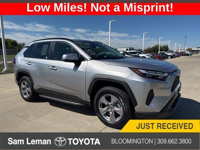 2025 Toyota RAV4 Hybrid XLE — SUV — 119 mi — Bloomington, IL