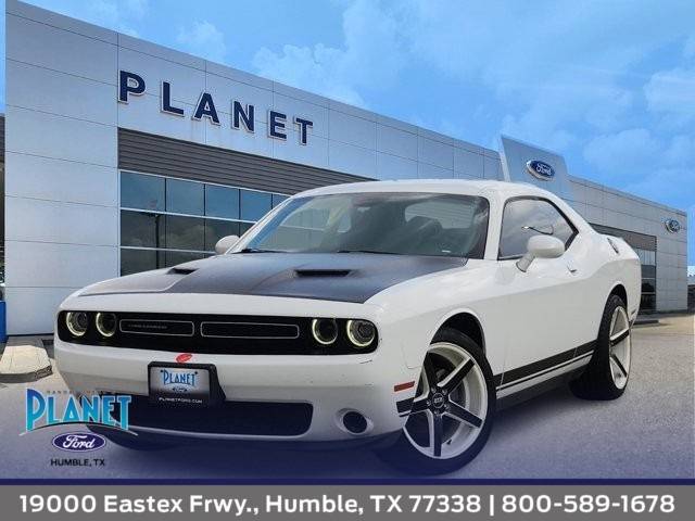 2017 Dodge Challenger SXT — Coupe — 64,109 mi — Humble, TX
