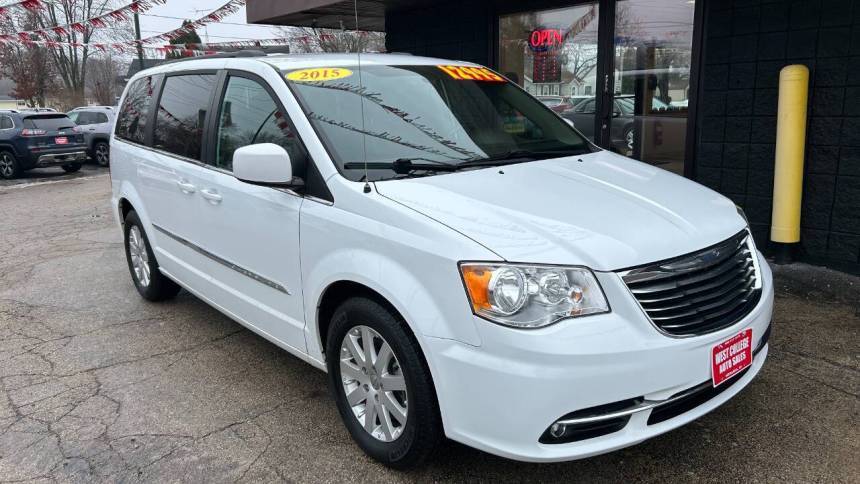 2015 Chrysler Town & Country Touring — Minivan — 92,733 mi — Menasha, WI