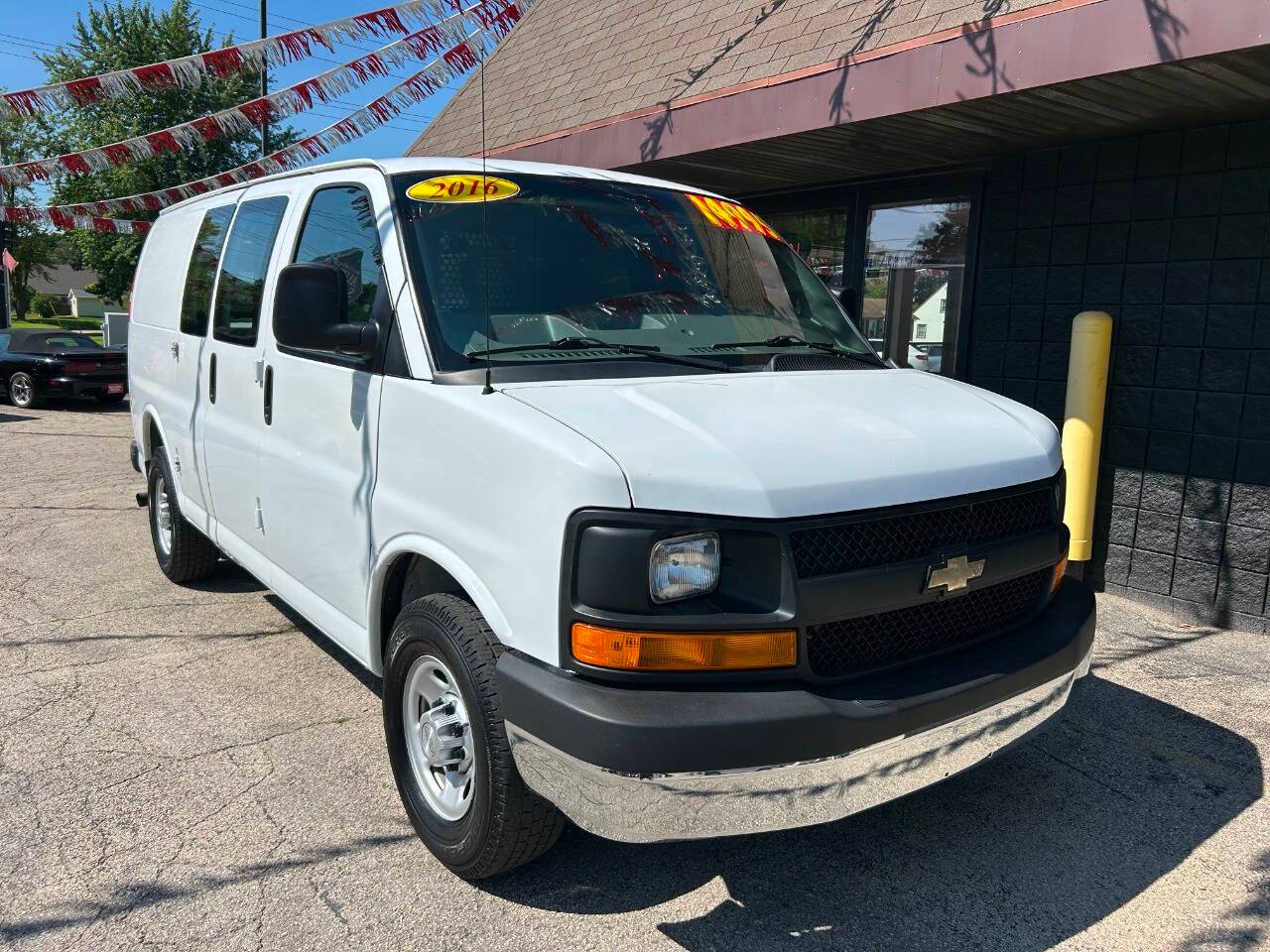 2016 Chevrolet Express Cargo Van Base — Cargo Van — 116,639 mi — Menasha, WI