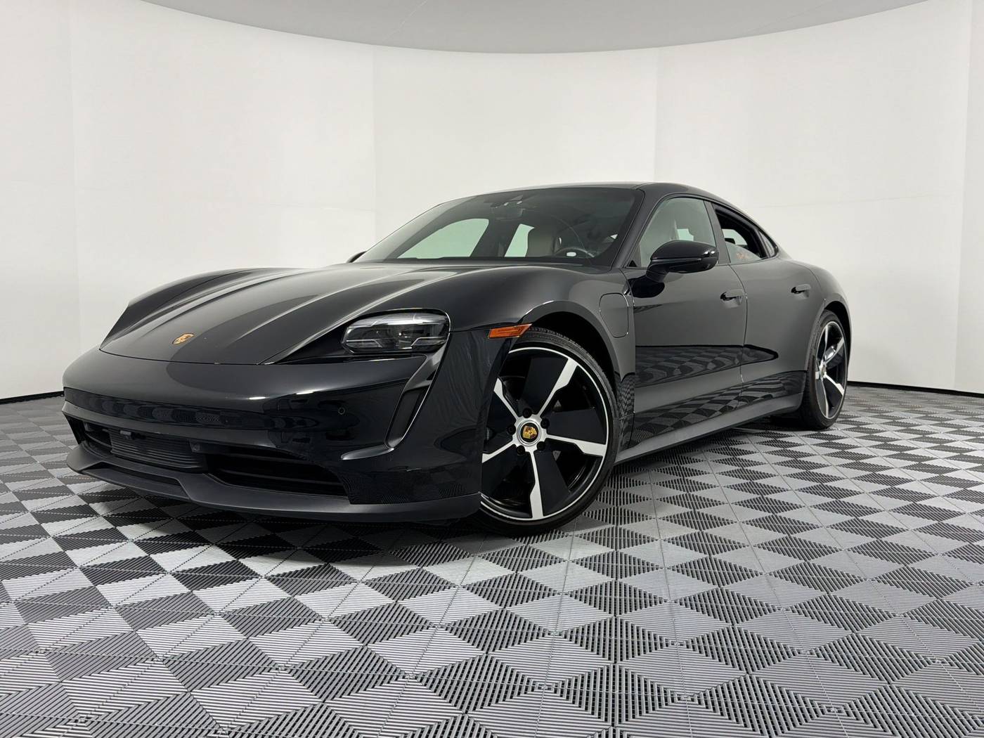 2024 Porsche Taycan 4S