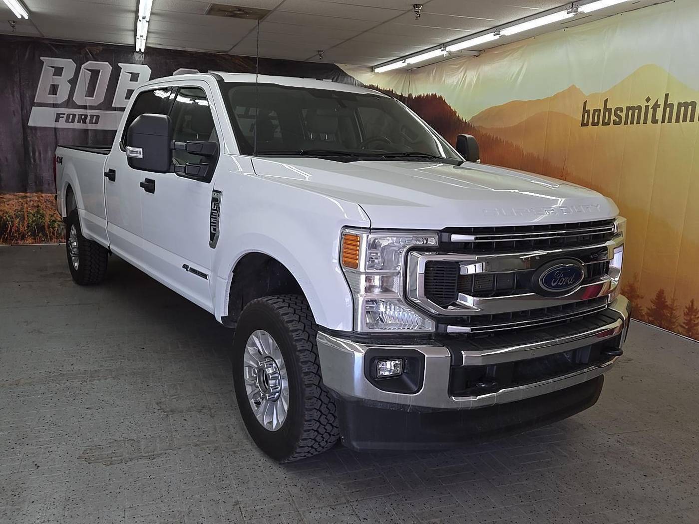 2022 Ford Super Duty F-350 XLT — Pickup Truck — 22,927 mi — Hardin, MT