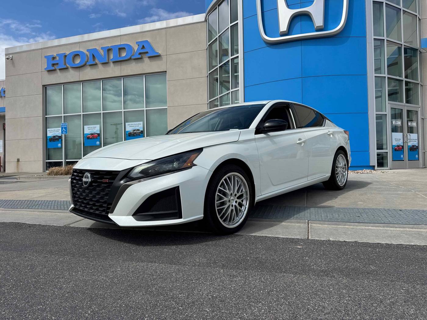 2023 Nissan Altima SR — Sedan — 68,259 mi — Murray, UT