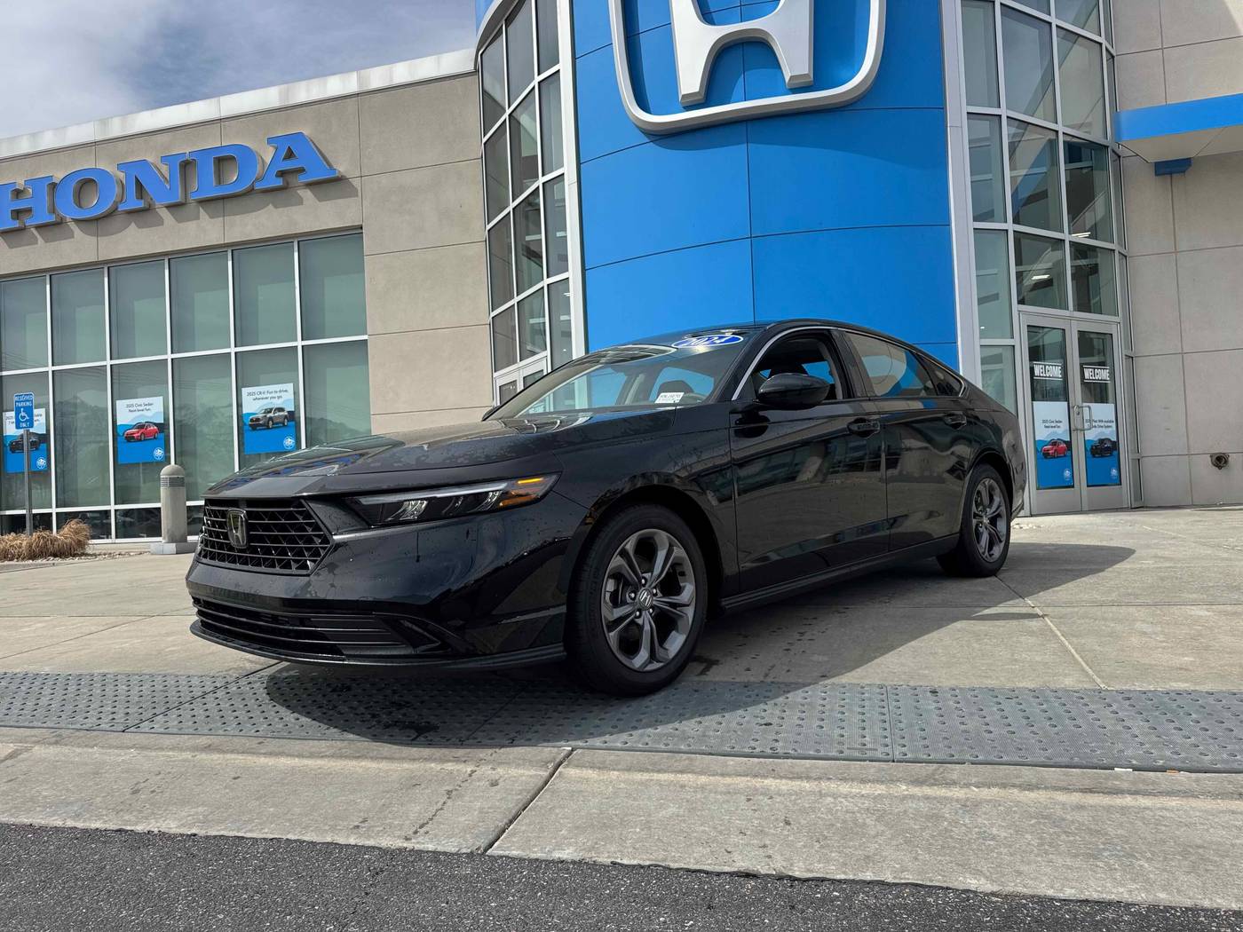 2024 Honda Accord EX — Sedan — 8,345 mi — Murray, UT
