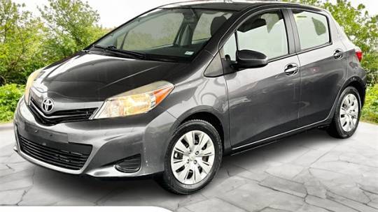 2014 Toyota Yaris LE — Hatchback — 87,521 mi — Ballwin, MO