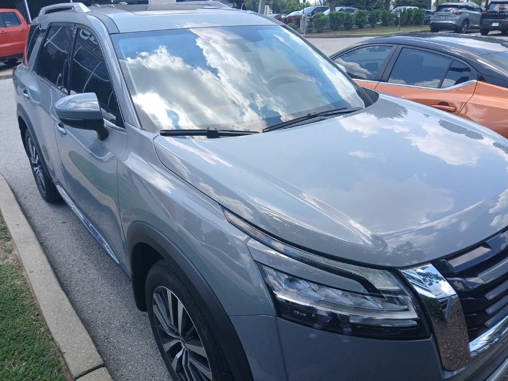 2022 Nissan Pathfinder Platinum — SUV — 16,894 mi — Franklin, TN