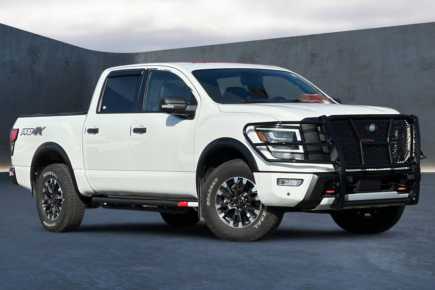 2022 Nissan Titan PRO-4X — Pickup Truck — 11,910 mi — Dublin, CA