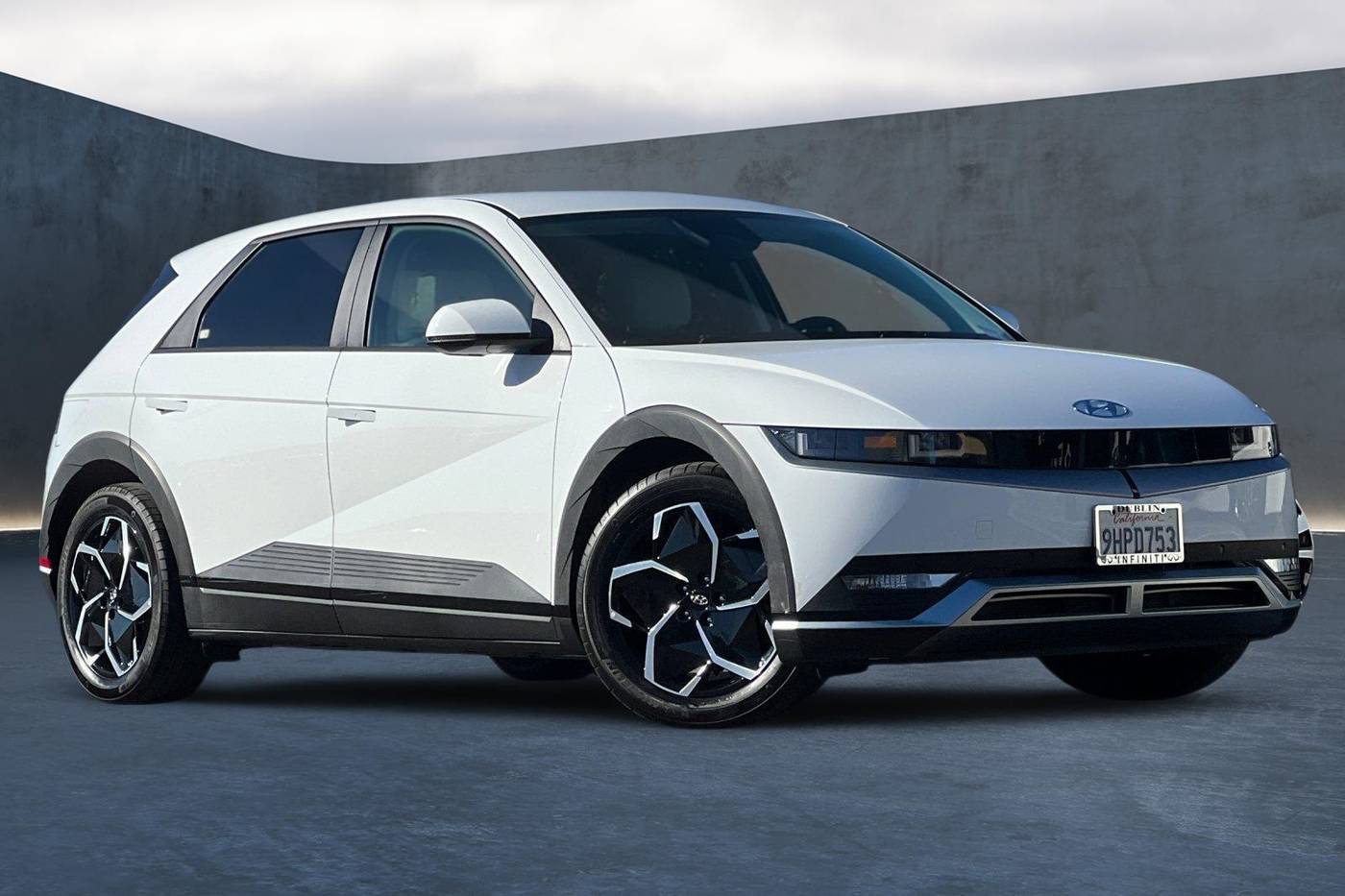 2023 Hyundai IONIQ 5 SEL — SUV — 17,876 mi — Dublin, CA