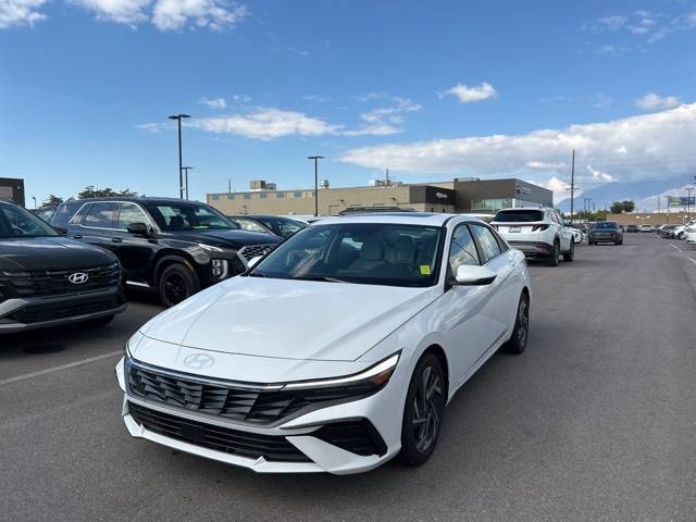 2025 Hyundai Elantra Limited — Sedan — 5,100 mi — Ogden, UT