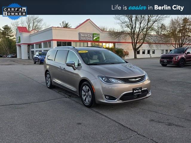 2018 Chrysler Pacifica Hybrid Limited — Minivan — 100,366 mi — Williston, VT