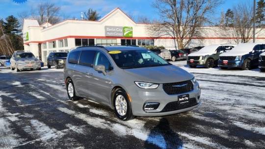 2022 Chrysler Pacifica Touring L — Minivan — 62,604 mi — Williston, VT