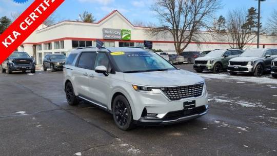 2024 Kia Carnival SX — Minivan — 5,576 mi — Williston, VT