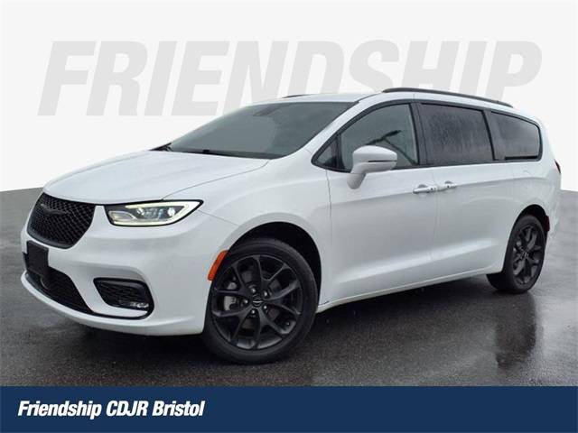 2021 Chrysler Pacifica Touring — Minivan — 50,814 mi — Bristol, TN