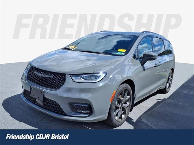 2021 Chrysler Pacifica Touring — Minivan — 36,702 mi — Bristol, TN
