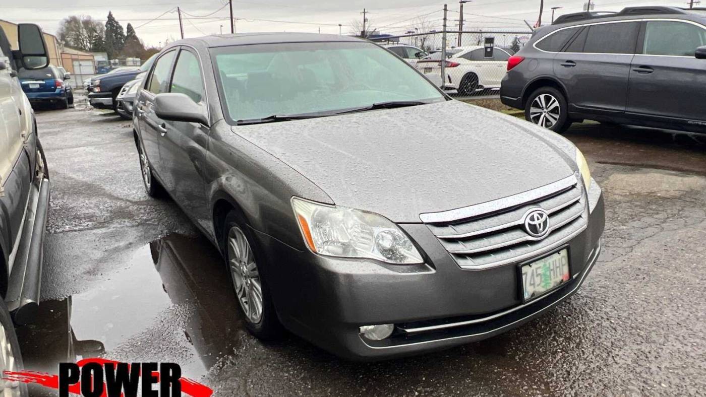 2005 Toyota Avalon XL — Sedan — 219,241 mi — Albany, OR