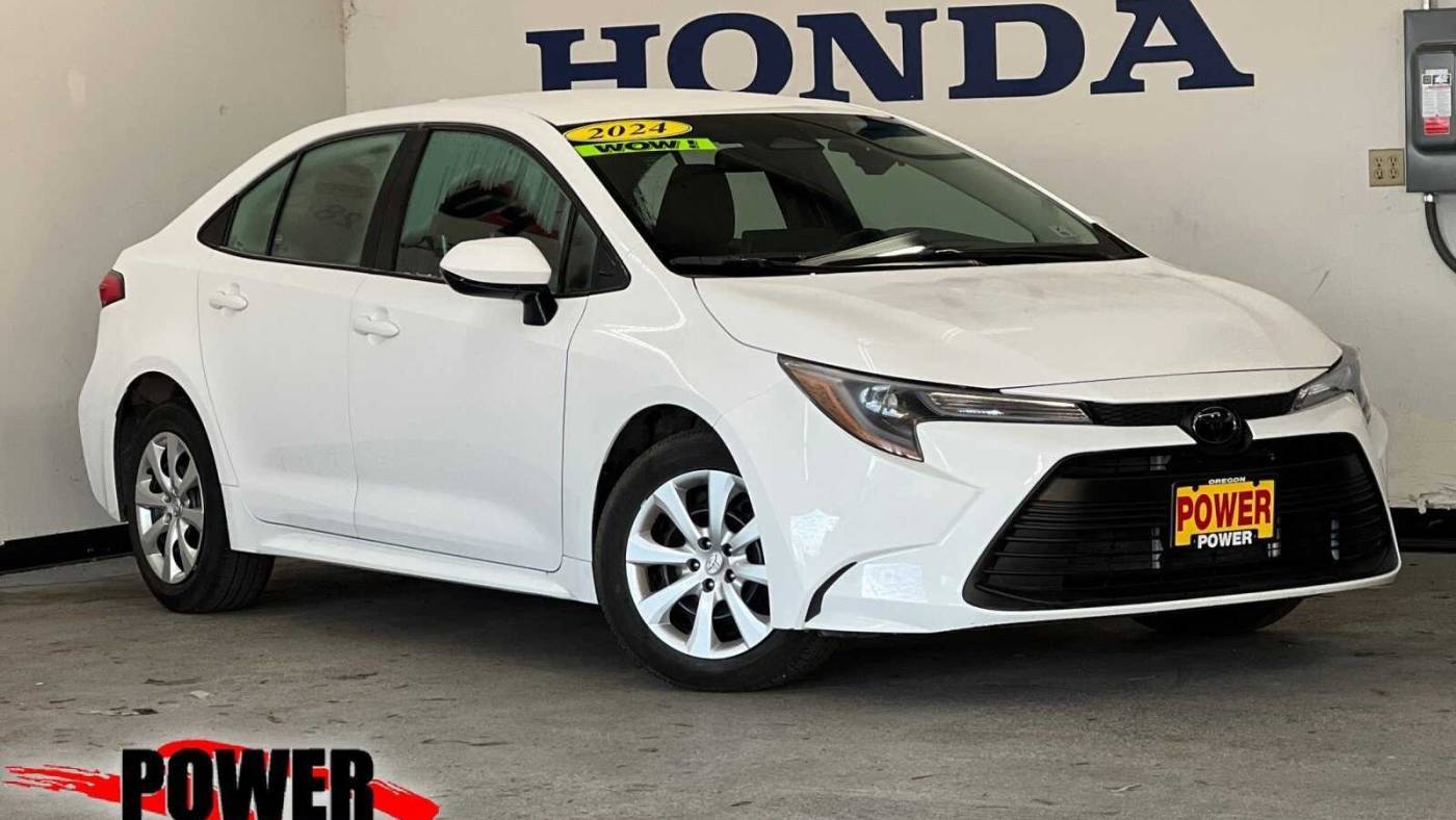 2024 Toyota Corolla LE — Sedan — 14,308 mi — Albany, OR