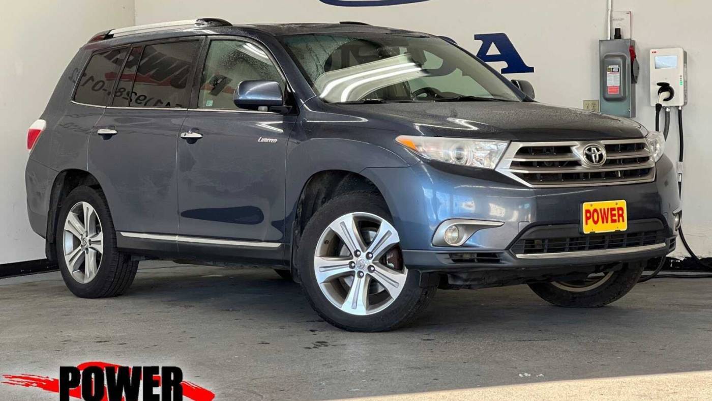 2011 Toyota Highlander Limited — SUV — 220,901 mi — Albany, OR