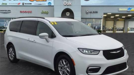 2022 Chrysler Pacifica Touring L — Minivan — 66,576 mi — Matteson, IL