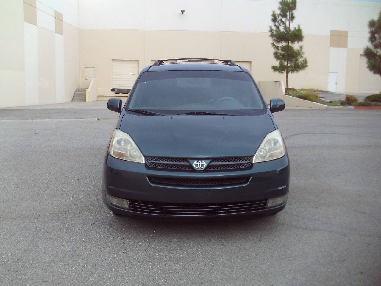 2004 Toyota Sienna XLE Limited