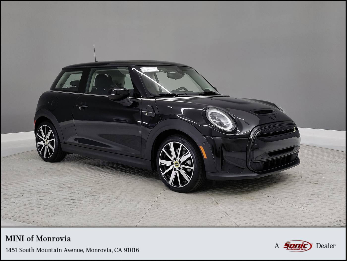 2023 MINI Electric Hardtop Cooper SE — Hatchback — 2,290 mi — Monrovia, CA