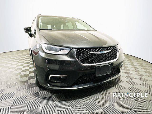 2021 Chrysler Pacifica Hybrid Touring L — Minivan — 61,116 mi — Memphis, TN