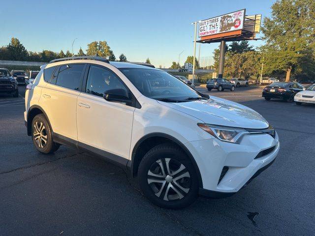 2017 Toyota RAV4 LE — SUV — 105,597 mi — Memphis, TN