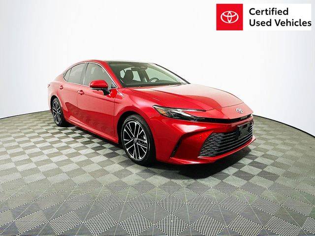 2025 Toyota Camry Hybrid XLE — Sedan — 17,477 mi — Memphis, TN