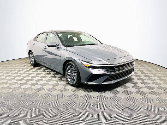 2024 Hyundai Elantra SEL — Sedan — 11,107 mi — Memphis, TN