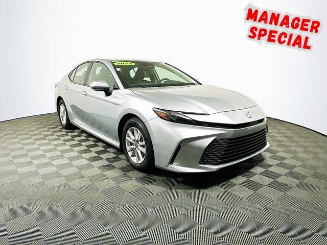 2025 Toyota Camry Hybrid LE — Sedan — 17,304 mi — Memphis, TN