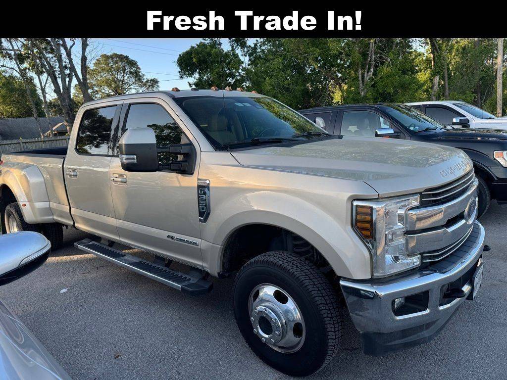 2018 Ford Super Duty F-350 Lariat — Pickup Truck — 30,031 mi — Dickinson, TX