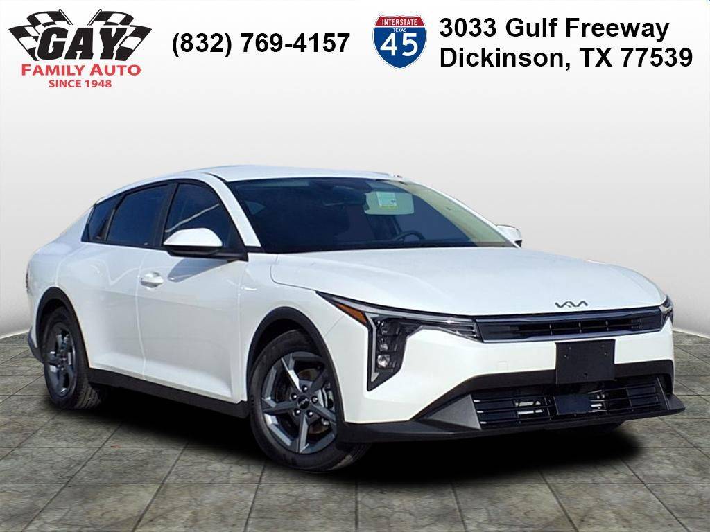 2025 Kia K4 LXS — Sedan — 41 mi — Dickinson, TX