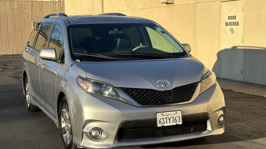 2011 Toyota Sienna SE — Minivan — 120,652 mi — Rancho Cordova, CA