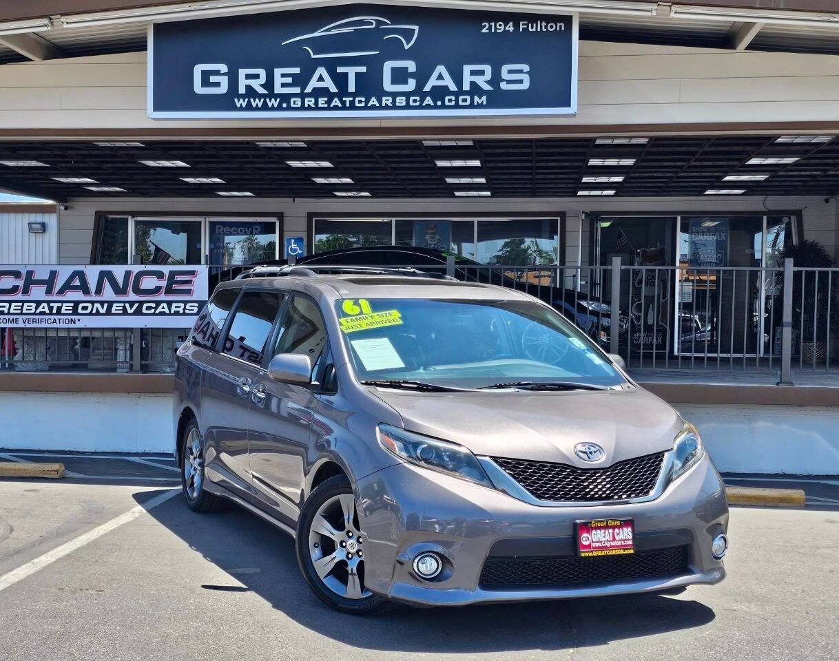2016 Toyota Sienna SE Premium — Minivan — 102,276 mi — Sacramento, CA