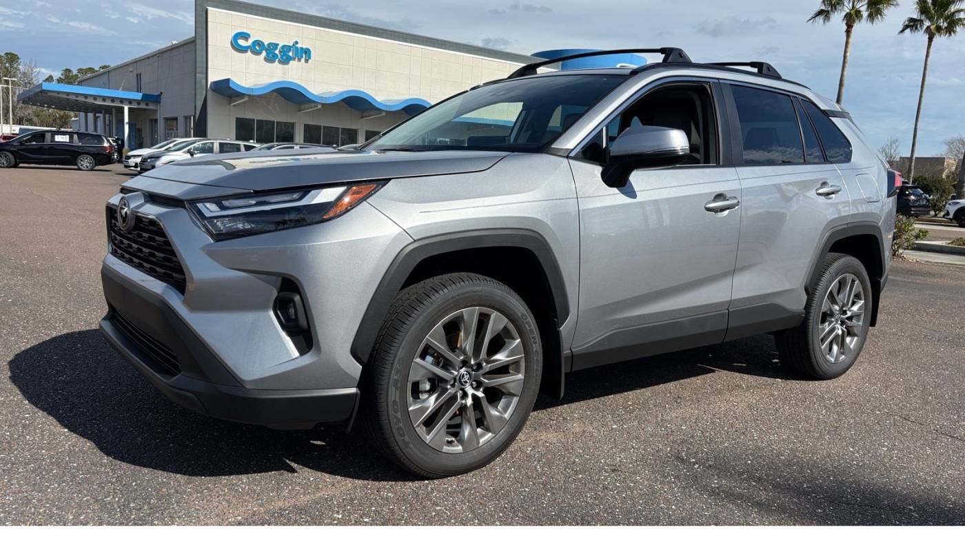2025 Toyota RAV4 XLE Premium — SUV — 1,065 mi — Jacksonville, FL