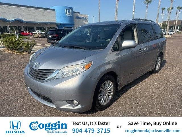 2013 Toyota Sienna XLE — Minivan — 147,000 mi — Jacksonville, FL