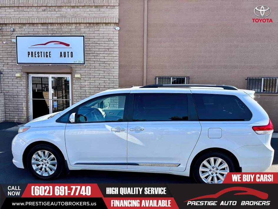 2013 Toyota Sienna XLE — Minivan — 190,336 mi — Phoenix, AZ
