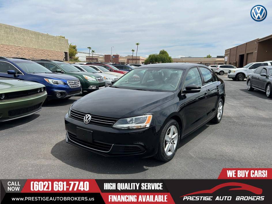 2013 Volkswagen Jetta SE — Sedan — 90,994 mi — Phoenix, AZ