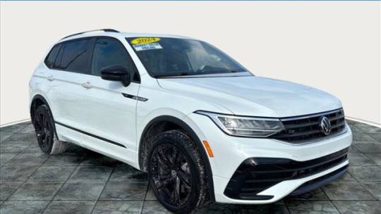 2024 Volkswagen Tiguan SE R-Line Black — SUV — 11,083 mi — Greensburg, PA