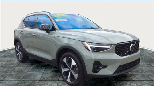 2025 Volvo XC40 Plus — SUV — 572 mi — Greensburg, PA