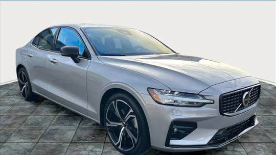2024 Volvo S60 Core — Sedan — 6,177 mi — Greensburg, PA