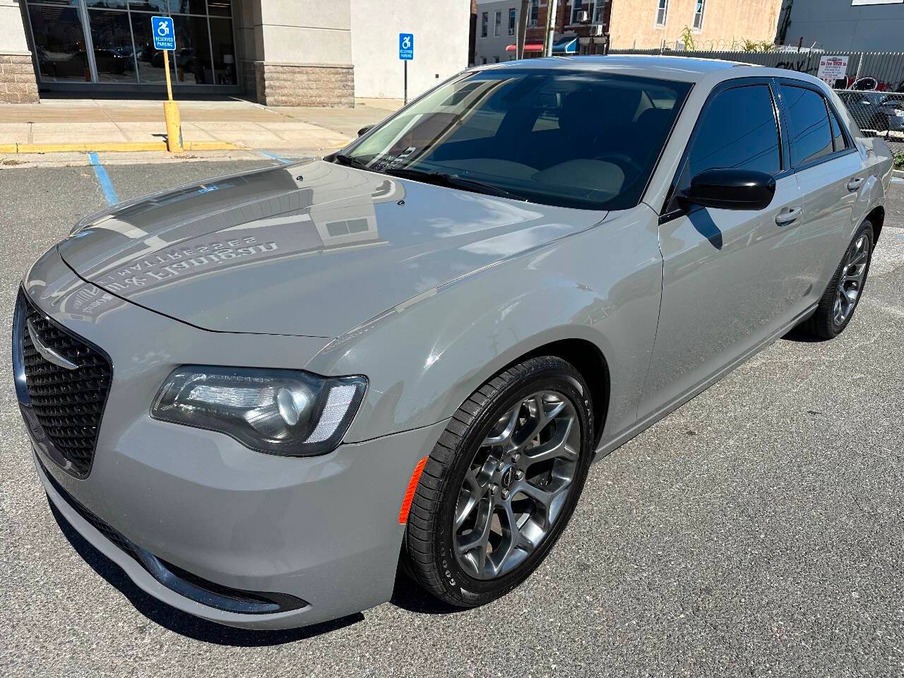 2018 Chrysler 300 Touring — Sedan — 125,149 mi — Staten Island, NY
