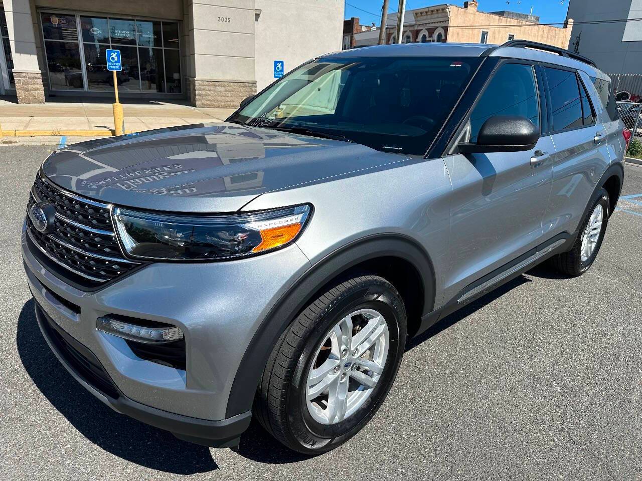 2023 Ford Explorer XLT — SUV — 33,917 mi — Staten Island, NY