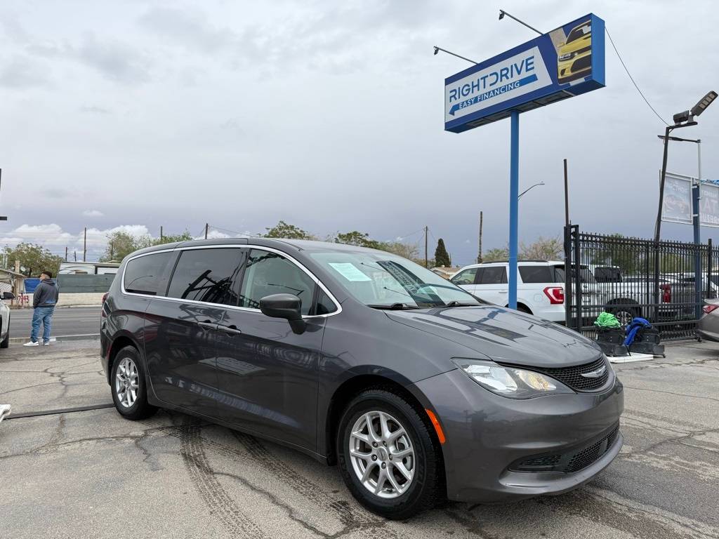 2022 Chrysler Voyager LX — Minivan — 74,743 mi — El Paso, TX
