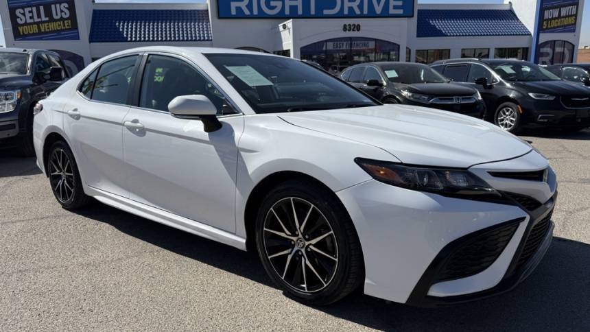 2022 Toyota Camry SE — Sedan — 58,087 mi — El Paso, TX