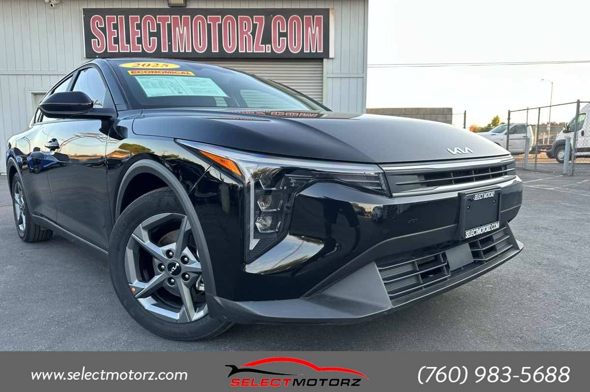 2025 Kia K4 LXS — Sedan — 7,536 mi — Hesperia, CA