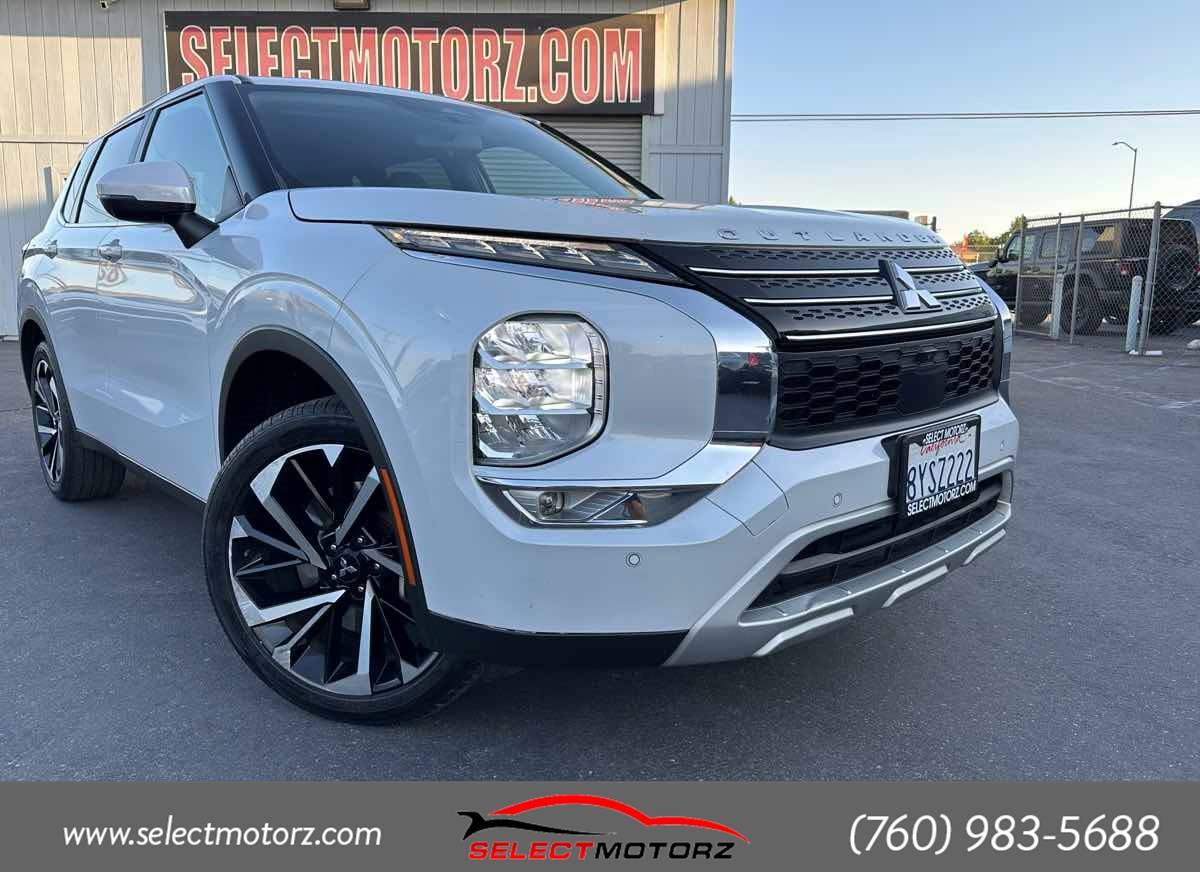 2022 Mitsubishi Outlander SE — SUV — 119,140 mi — Hesperia, CA